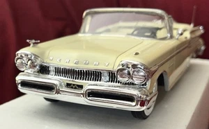 1:24 Scale Danbury Mint Die-Cast 1957 Mercury Turnpike Cruiser Convertible. - Picture 1 of 8
