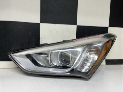 Faro halógeno lateral izquierdo Hyundai Santa Fe 2013 2014 2015 2016 usado Tyc Foto 1 de 4