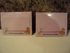 Vintage Post It Notes Garfield 1978 "Ahora que tengo tu atención" Lote de 2 - Imagen 1 de 4