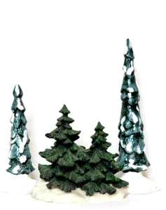 Juego de accesorios Christmas Village: 3 pinos cubiertos de nieve - 7,5", 5,5", 5" - Imagen 1 de 3