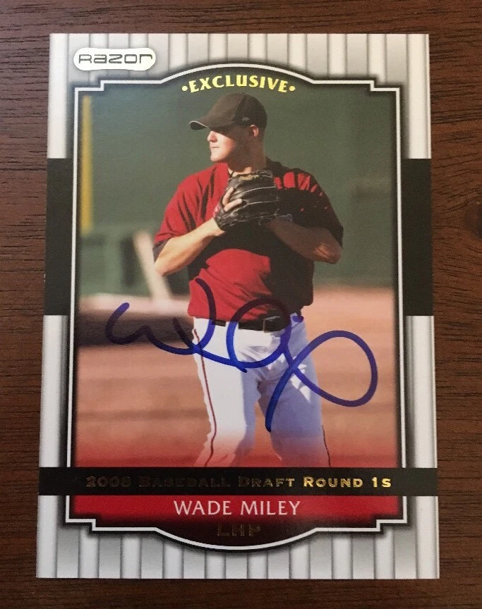 WADE MILEY 2008 RAZOR AUTOGRAPHED SIGNED AUTO BASEBALL CARD 45 - Image 1 of 1