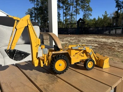 Retroexcavadora retroexcavadora cargador tractor Ford 755 gigante ERTL juguete de metal coleccionista DIECAST. Foto 1 de 4