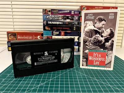 Its a Wonderful Life (VHS, 1993, Original Uncut Version)  - Image 1 of 3