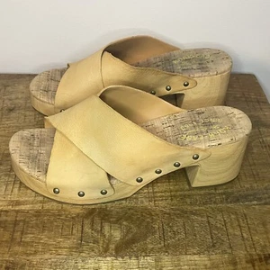 KORK-EASE Tatum Women's Size 9 Heeled Sandal Clogs Yellow Leather Shoes - Picture 1 of 14