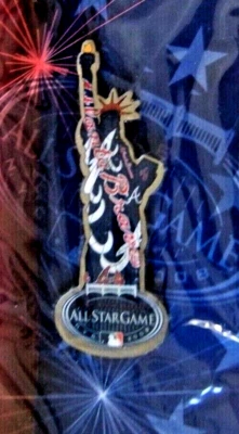 2008 AS All-Star Atlanta Braves Statues on Parade lapel pin Statue of Liberty - Image 1 of 4