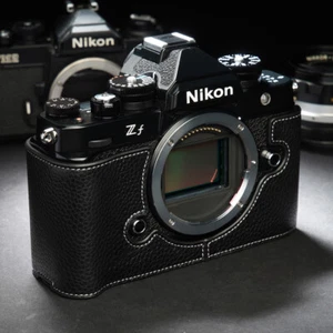 Estuche con media cámara de cuero genuino hecho a mano para Nikon ZF - Imagen 1 de 17