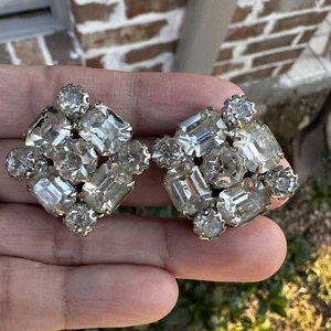 Vintage Mode Ohrringe Krappen Set klar Strass silberfarben quadratische Form 1" - Bild 1 von 6