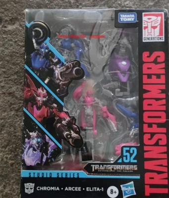 Takaratomy Studio Series Ss-52 Chromia/Arcee/Elita1 Action Figure In Stock New - Image 1 of 4