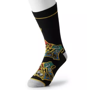 Harry Potter Hogwarts Shield socks size 8-12 BioWorld NWT - Picture 1 of 4