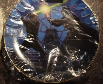 Hamilton Collection Star Wars: Luke and Vader Collector's Plate No COA or Box - Image 1 of 2
