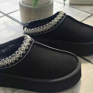 NEU SLIPPER DAMEN HAUSSCHUHE PLATEAUSOHLE KUNSTFELLFUTTER STIEFEL. Größe 5,5/6 - Bild 1 von 5