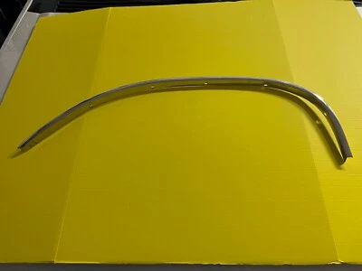 Ford Galaxie 1965 pasajero derecho rueda trasera apertura moldura Foto 1 de 4