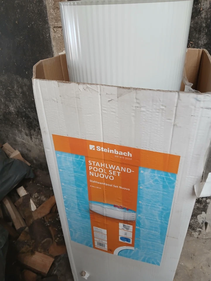 Steinwand Stahlwerk Pool - Bild 1 von 4