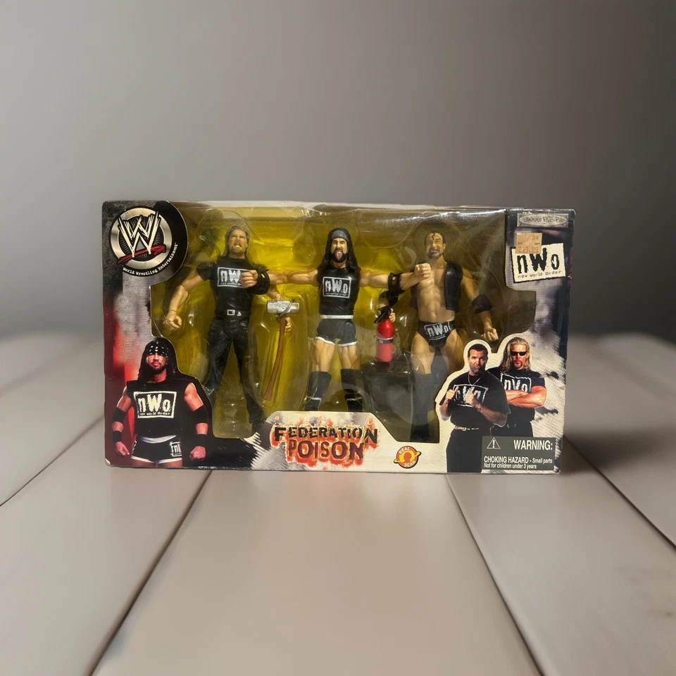 WWE Jakks 2002 nWo Federación Veneno conjunto de 3 figuras Hall Nash X-Pac NUEVO en CAJA Foto 1 de 4