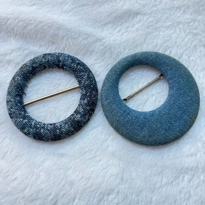 Lote De Colección Años 80 Hebillas De Cinturón De Plástico Bufanda Camisa Anillos Deslizantes Denim Azul Redondo Foto 1 de 4