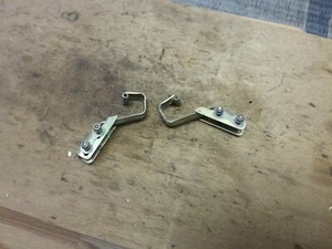 1997 Skidoo Formula 3 600 Hood  Hinges - Imagen 1 de 3