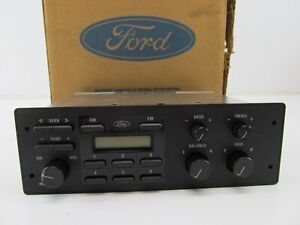 NOS OEM Ford F2AZ-18806-A Radio Stereo - 1992-1994 Ford Crown Victoria