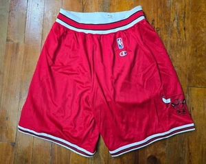Pantalón Corto de Baloncesto Vintage Años 90 Campeón Chicago Bulls 40-42 (L/XL) - Imagen 1 de 10