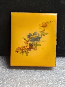 Pastillero Vintage con Tapa Esmaltada Flores Naranja 2.75" X 2.5" X .5" - Imagen 1 de 11