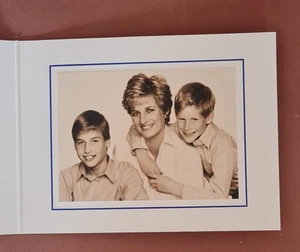 REDUCED! Hand Signed Princess Diana 1994 Christmas Card Perfect Condition! RARE! - Picture 1 of 6