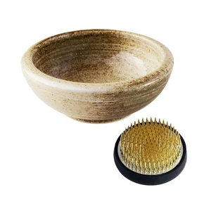 Wazakura Ikebana Tool Kit - Sand Beige Ceramic Flower Vase + Kenzan - Picture 1 of 7