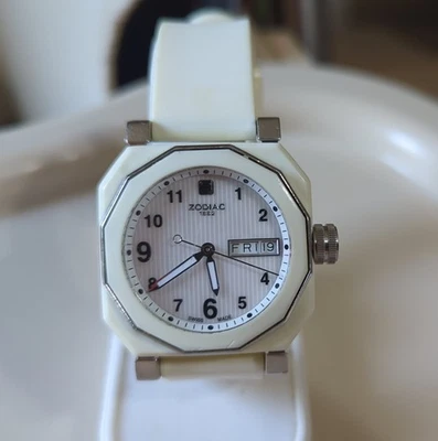 RELOJ ZODIAC ICON FASHION HECHO EN SUIZA ZO8807 DAMA 36MM Foto 1 de 4