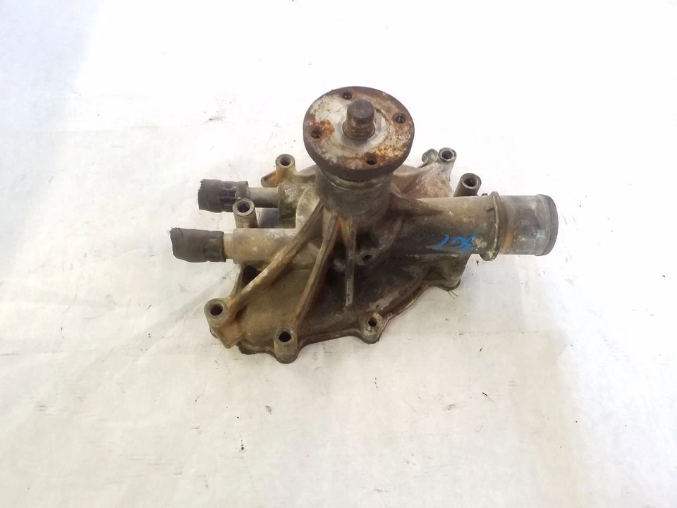 Bomba de refrigerante de agua de 5,8 L | Se adapta a Ford F150 F250 F350 E250 1993-1996 Foto 1 de 4