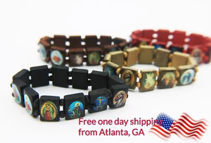 Pulsera elástica religiosa con cuentas de madera icono católico Jesús Ángel María - Imagen 1 de 13