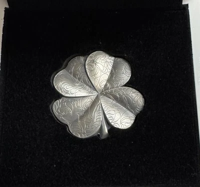 PALAU 2018 5 DOLLARS 1 OZ .999 FINE SILVER SILVER FORTUNE 4 LEAF CLOVER - Image 1 of 4