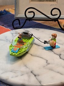 LEGO Scooby-Doo 75903 Speedboat Only with Shaggy & Scooby-Doo Minifigures Lot