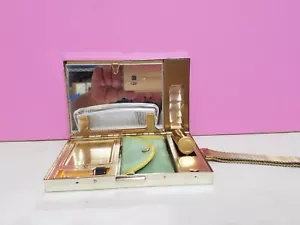 VTG 1940's Woman metal gold tone cluch make up vanity purse RARE - Picture 1 of 7