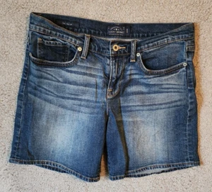 Lucky Brand Womens "The Roll Up" Denim Jeans Shorts Medium Wash Size 8/29 (32x7) - Picture 1 of 16