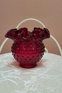 Mint !! Fenton Hobnail Red Glass Vase Ruby Ruffled 4" Bottom Stamp - Picture 1 of 8