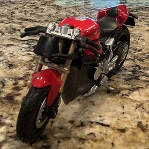 Ducati Hyper mortars SP Motorcycle MAISTO 1/18 Scale Diecast Model Bike 1 of 4 - Picture 1 of 10