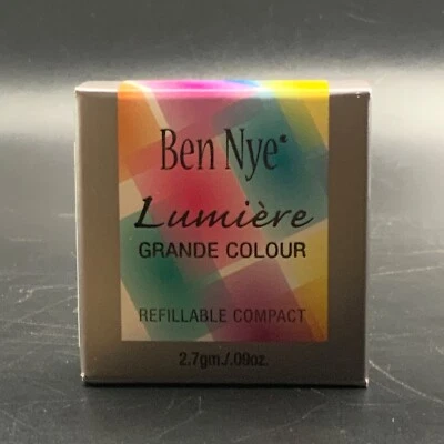 Ben Nye CHERRY RED Lumiere Grande Colour Refillable Compact Eye Shadow Shimmer - Image 1 of 4