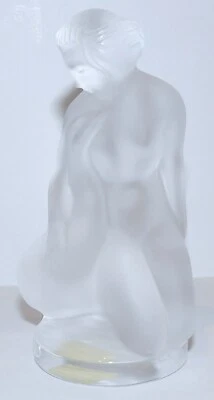 EXQUISITE LALIQUE FRANCE CRYSTAL LEDA AND THE SWAN KNEELING NUDE 4 1/2" FIGURINE - Image 1 of 4