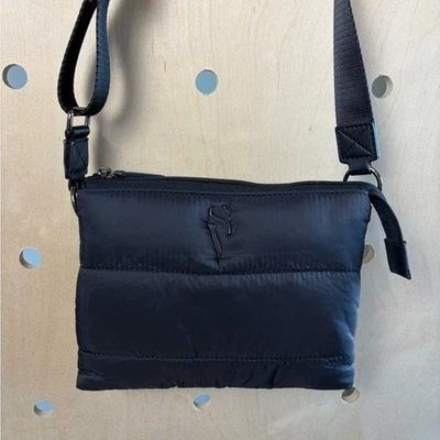 Bolso Bandolera Simply Vera Wang Acolchado Geo Puffer en Negro Foto 1 de 4