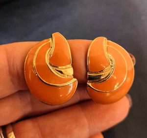 orecchini vintage americani anni 70 a clip in smalto arancio - vtg earrings - Picture 1 of 3