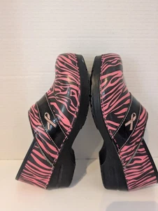 Sanita Patent Leather Nurse Clogs Breast Cancer Awareness  Pink Zebra Sz.40 EU - Picture 1 of 18