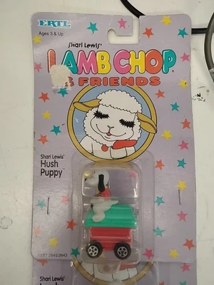 SHARI LEWIS & LAMB CHOP FRIENDS Hush Puppy, Lamb Chup, Baby Hush Puppy & Lamb Chup Foto 1 de 4