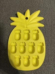 Pineapple Ice Tray, Candy or Wax Molds - Picture 1 of 5