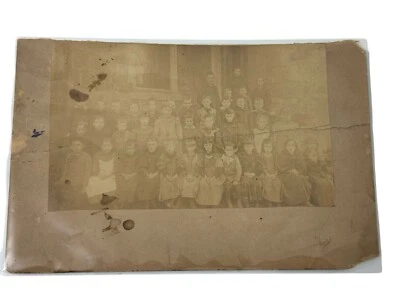 Antique Faded Large Group Photo Cabinet Card Photograph 1880s Victorian Era - Image 1 of 3