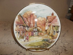 ROYAL VALE MADE IN ENGLAND DECORATIVE PLATE - Picture 1 of 2