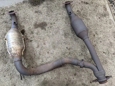 Tubo secundario Lexus GX470 2006-2009 y OEM original tubo de escape secundario Foto 1 de 4