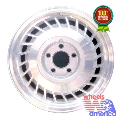 Llanta Oldsmobile Custom Cruiser Eighty-Eight LSS 98 Regency Toronado OE 1658 Foto 1 de 4