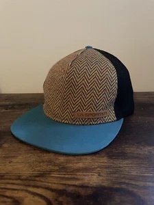 La Sportiva Moose Herringbone Snapback Trucker Hat L/XL - Picture 1 of 4
