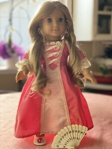 American Girl Elizabeth Cole Doll With Meet Dress, Shoes, Earrings, And Her Fan