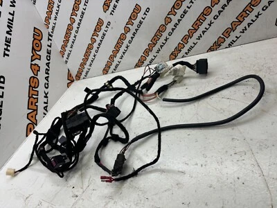 MASERATI QUATTROPORTE 2006 M139 SATNAV RADIO WIRING LOOM - Image 1 of 4