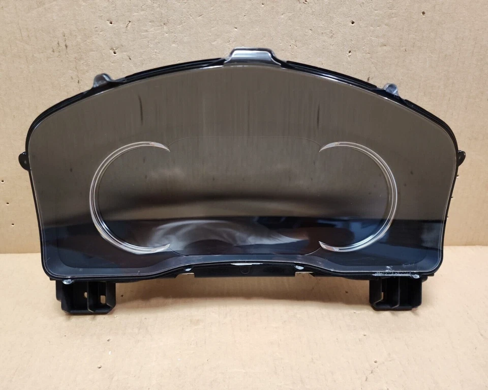 2017 凯迪拉克 ESCALADE ESV 全数字原始设备制造商速度计量集群 84197559 — 第 1/4 张图片