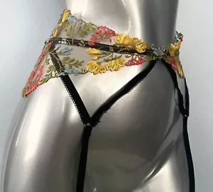Victorias Secret Nwt Dream Angels Embroidered Floral Garter Belt XS / S - Picture 1 of 4